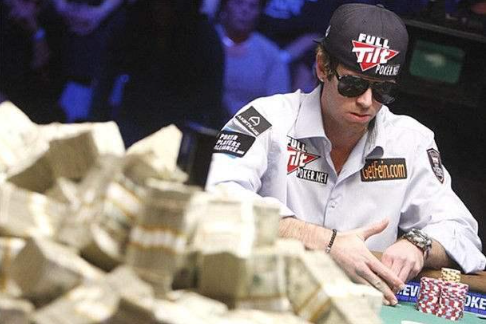 德州扑克hhpoker俱乐部过牌与加注策略：数学模型与实战技巧全解析